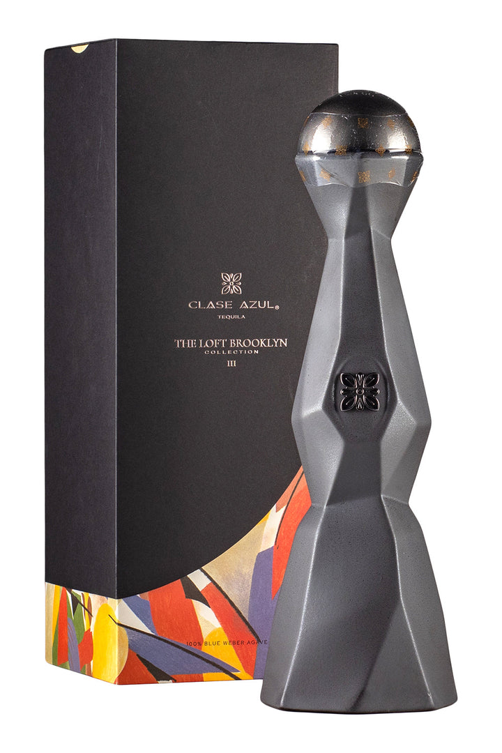 Clase Azul The Loft Brooklyn III, carafe gris foncé aux lignes architecturales – bouteille Clase Azul