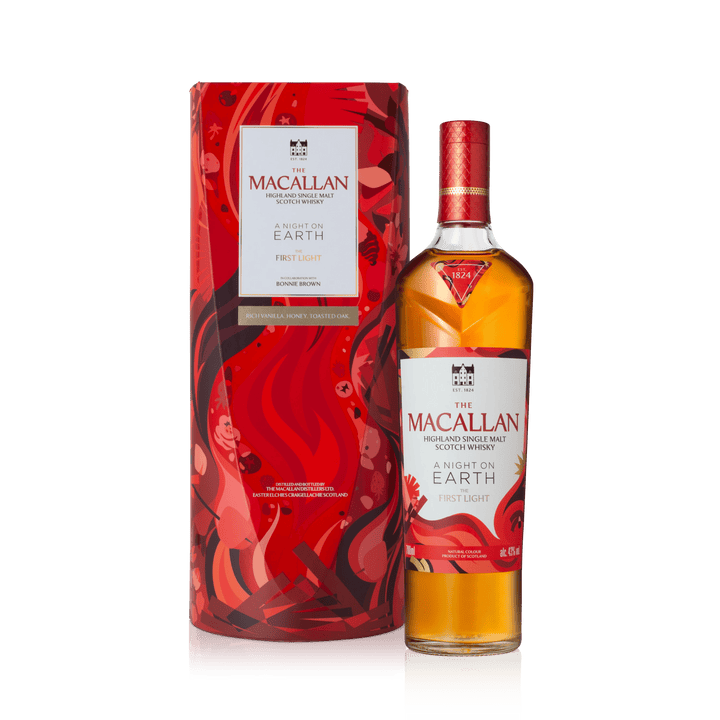 The Macallan A Night on Earth The First Light, bouteille et coffret illustré par Bonnie Brown – bouteille The Macallan
